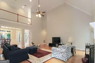 1031 Spring Lake Dr, Bishop, GA 30621 - Photo 5