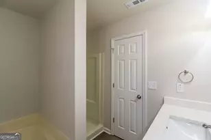 7010 New Dale Rd, Rex, GA 30273 - Photo 11