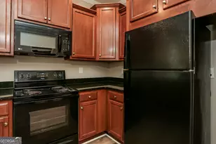 2041 Pryor Rd SW, Atlanta, GA 30315 - Photo 9