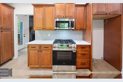 3292 Holly Mill Court, Marietta, GA 30062 - Photo 11