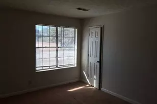 470 S Jeff Davis Dr, Fayetteville, GA 30215 - Photo 11