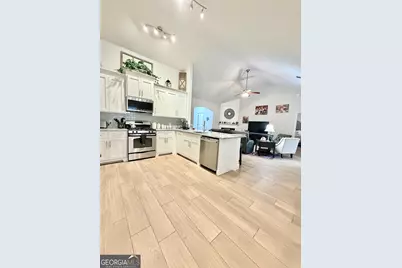 104 Court Crossing, Locust Grove, GA 30248 - Photo 9