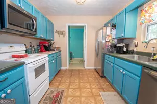 642 Pinewood Dr, Gay, GA 30218 - Photo 11