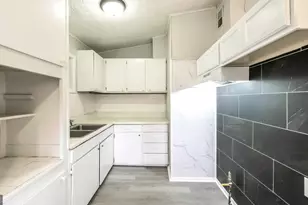 208 Richards St, Carrollton, GA 30117 - Photo 29