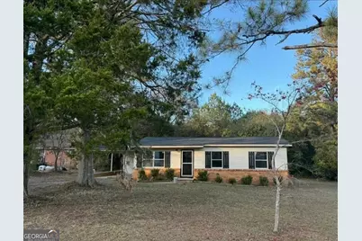 108 Madison Avenue, Warner Robins, GA 31093 - Photo 1