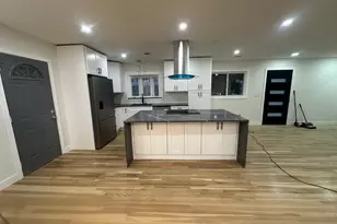 42 W Belle Isle Rd, Sandy Springs, GA 30342 - Photo 5