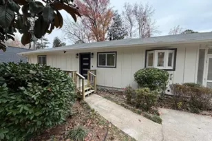 42 W Belle Isle Rd, Sandy Springs, GA 30342 - Photo 1