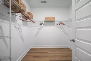 1053 Lakes Blvd, Brunswick, GA 31525 - Photo 19