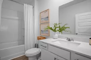 1053 Lakes Blvd, Brunswick, GA 31525 - Photo 21