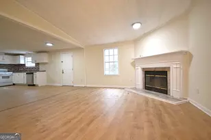 729 Harness Ct, Lithonia, GA 30058 - Photo 9