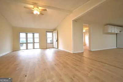 729 Harness Court, Lithonia, GA 30058 - Photo 7