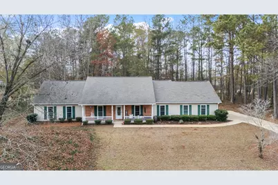 113 Colonial Court #100, Lagrange, GA 30240 - Photo 1