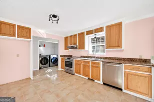 146 Commodore Dr NW, Milledgeville, GA 31061 - Photo 5