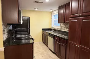 6900 Roswell Rd, Sandy Springs, GA 30328 - Photo 5