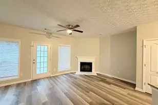 20 Pine Canyon Dr SW, Atlanta, GA 30331 - Photo 3