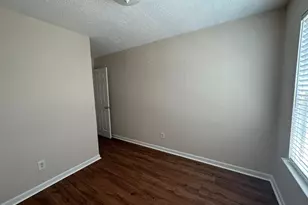 6296 Hickory Ln Cir, Union City, GA 30291 - Photo 15