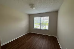 6296 Hickory Ln Cir, Union City, GA 30291 - Photo 17