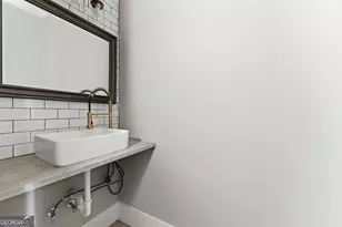 1409 Northwest Dr NW, Atlanta, GA 30318 - Photo 5