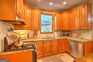 22 Oakfield Dr SE, Rome, GA 30161 - Photo 17