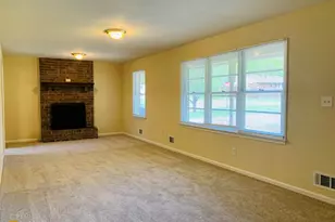 105 Sunrise Dr, Newnan, GA 30263 - Photo 3