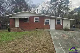4009 Lindwood Dr, Macon, GA 31206 - Photo 1