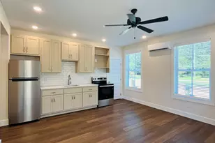 105 Gardenia Ln, Lagrange, GA 30240 - Photo 3