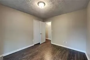 5734 Taffeta Ct, Lithonia, GA 30058 - Photo 9