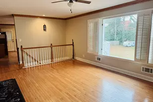 110 Pine St, Barnesville, GA 30204 - Photo 13