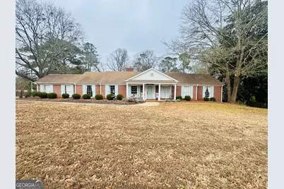 110 Pine Street, Barnesville, GA 30204 - Photo 1