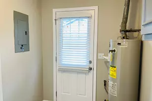 109 N Barnard Ave, Lagrange, GA 30241 - Photo 13