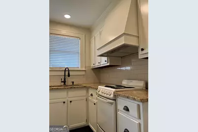 1565 Walker Avenue #B, College Park, GA 30337 - Photo 9