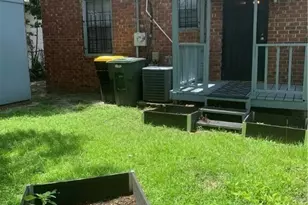 708 E 32nd St, Savannah, GA 31401 - Photo 15