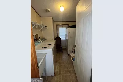 882 Caldwell Road, Gay, GA 30218 - Photo 11