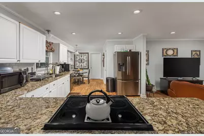 1422 Forest Hill Road, Macon, GA 31210 - Photo 11