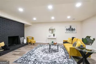 300 Saddle Creek Ln, Roswell, GA 30076 - Photo 7