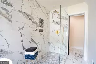 300 Saddle Creek Ln, Roswell, GA 30076 - Photo 3