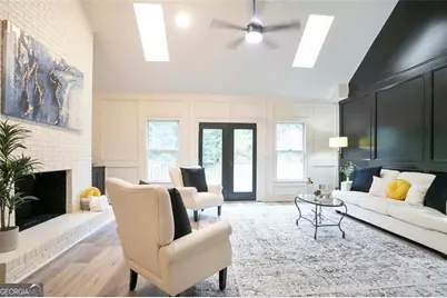 300 Saddle Creek Lane, Roswell, GA 30076 - Photo 5