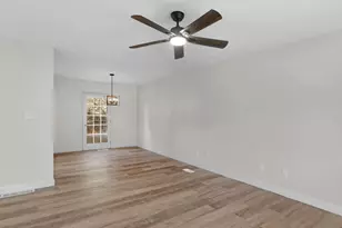 1626 Pinebrook Dr, Griffin, GA 30224 - Photo 5