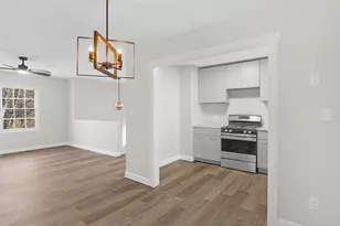 1626 Pinebrook Dr, Griffin, GA 30224 - Photo 9