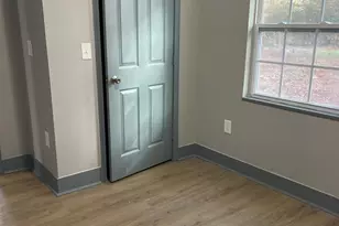 136 4th St, Griffin, GA 30223 - Photo 5