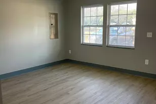 136 4th St, Griffin, GA 30223 - Photo 13