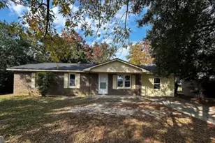 1009 E Tulip Ave, Cordele, GA 31015 - Photo 1