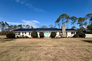 605 Walker Street E, Douglas, GA 31533 - Photo 1