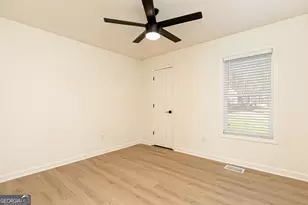 305 Mariner Cir, Woodstock, GA 30189 - Photo 21