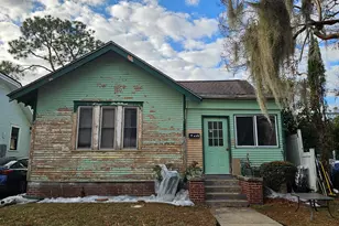 645 E 40th St, Savannah, GA 31401 - Photo 1