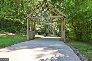 240 Clover Ct, Roswell, GA 30075 - Photo 9