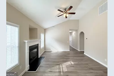 6072 Park Close, Fairburn, GA 30213 - Photo 3