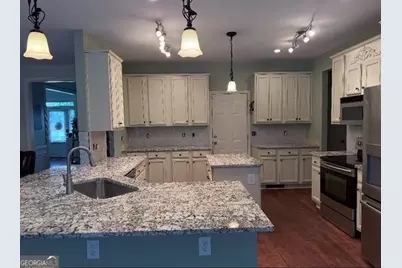 128 Feather Lane, Jackson, GA 30233 - Photo 5