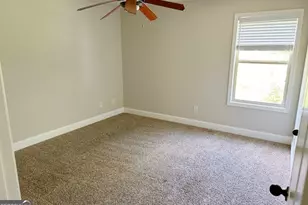 225 Sanctuary Dr, Lawrenceville, GA 30046 - Photo 9