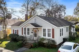 723 E 39th St, Savannah, GA 31401 - Photo 1